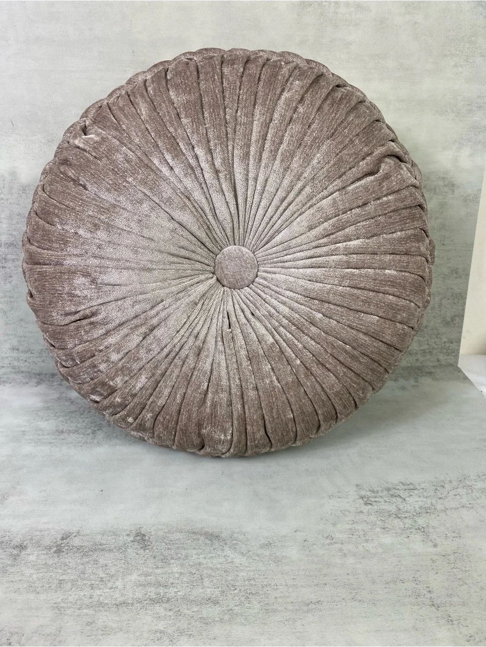 J Queen NY Hand Tufted Round Throw Pillow Pleated New Mauve Taupe